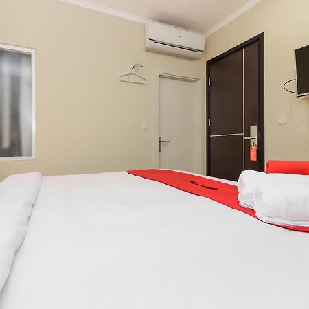 Reddoorz Plus @ Thamrin Jakarta Eksteriør billede