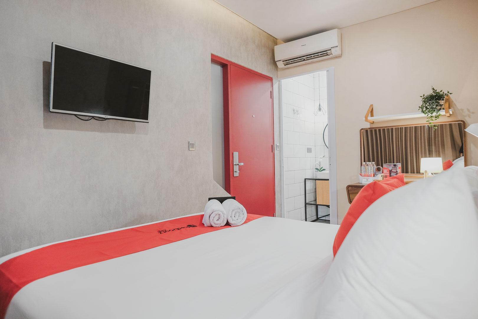 Reddoorz Plus @ Thamrin Jakarta Eksteriør billede