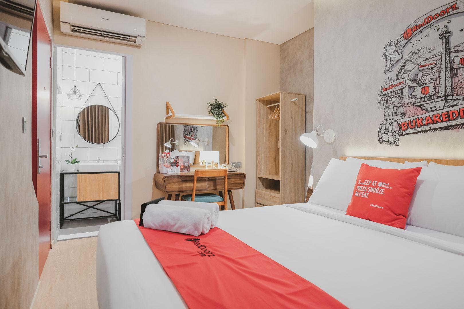 Reddoorz Plus @ Thamrin Jakarta Eksteriør billede